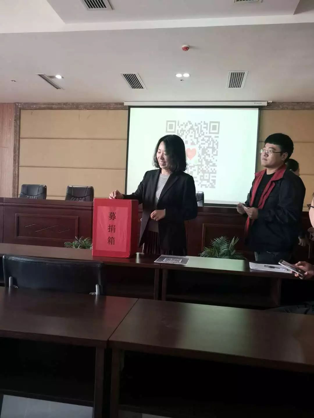 行者无疆，关怀无微不至；美善铺就，百载朝锦暮绣(图6)