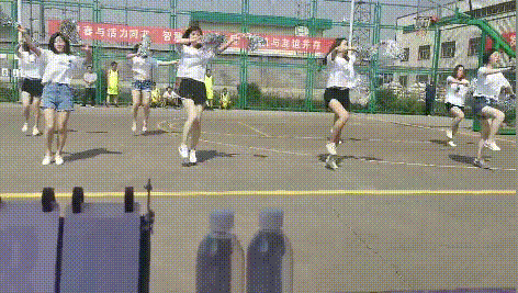 同享运动欢乐,共创健康向上新风貌。——华鑫集团职工运动会圆满闭幕(图5) 同享运动欢乐,共创健康向上新风貌。——华鑫集团职工运动会圆满闭幕(图5)