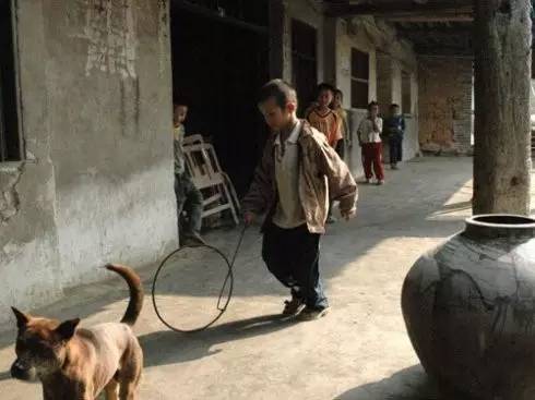 分享爱心,众享温情——华鑫集团工会开展“六一献爱心”活动(图33) 分享爱心,众享温情——华鑫集团工会开展“六一献爱心”活动(图33)