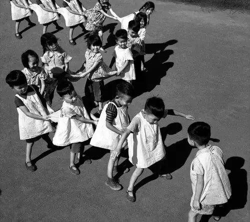 分享爱心,众享温情——华鑫集团工会开展“六一献爱心”活动(图37) 分享爱心,众享温情——华鑫集团工会开展“六一献爱心”活动(图37)