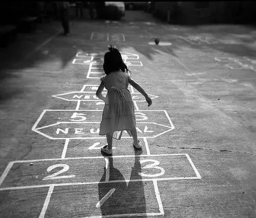 00300454408_2b7f591b.jpg 分享爱心,众享温情——华鑫集团工会开展“六一献爱心”活动(图48)