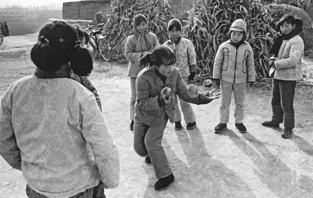 分享爱心,众享温情——华鑫集团工会开展“六一献爱心”活动(图51) 分享爱心,众享温情——华鑫集团工会开展“六一献爱心”活动(图51)