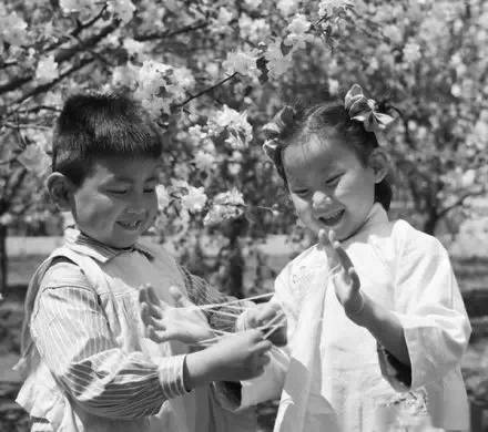 分享爱心,众享温情——华鑫集团工会开展“六一献爱心”活动(图54) 分享爱心,众享温情——华鑫集团工会开展“六一献爱心”活动(图54)