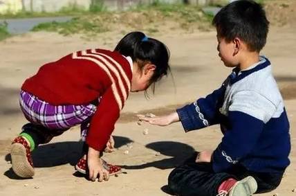 分享爱心,众享温情——华鑫集团工会开展“六一献爱心”活动(图58) 分享爱心,众享温情——华鑫集团工会开展“六一献爱心”活动(图58)