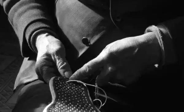 分享爱心,众享温情——华鑫集团工会开展“六一献爱心”活动(图75) 分享爱心,众享温情——华鑫集团工会开展“六一献爱心”活动(图75)