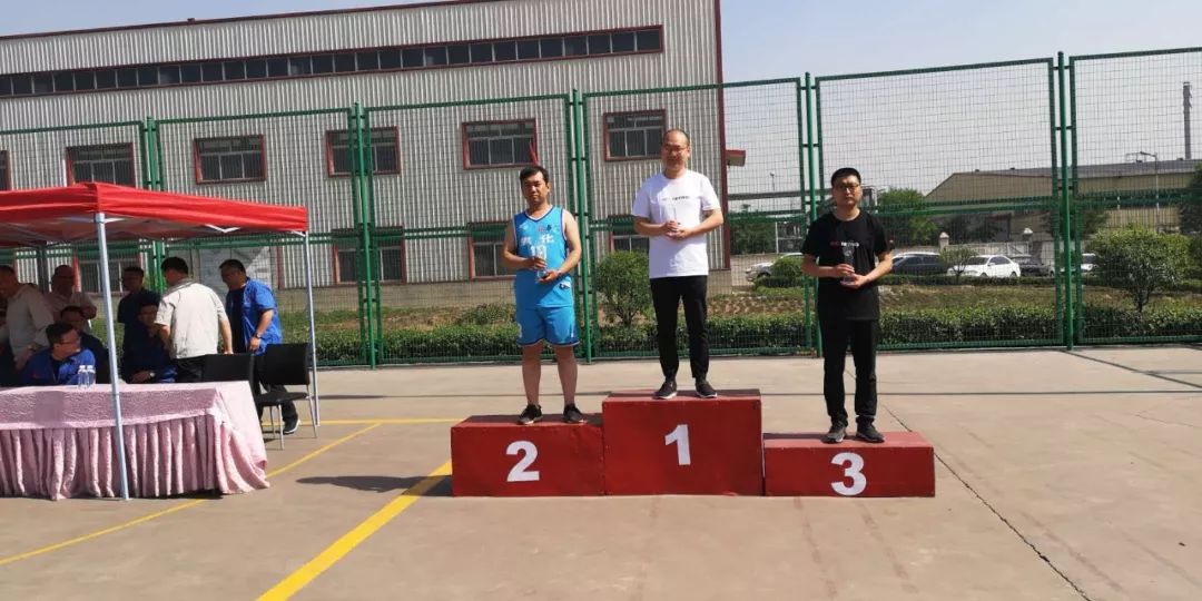 同享运动欢乐,共创健康向上新风貌。——华鑫集团职工运动会圆满闭幕(图29) 同享运动欢乐,共创健康向上新风貌。——华鑫集团职工运动会圆满闭幕(图29)