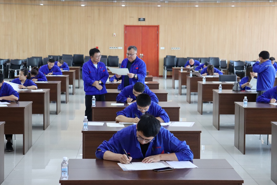 笔尖下的华鑫——书法大赛(图2)