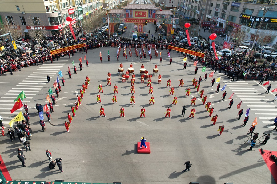 锣鼓喧天，舞蹈翩翩——华鑫闹元宵(图3)